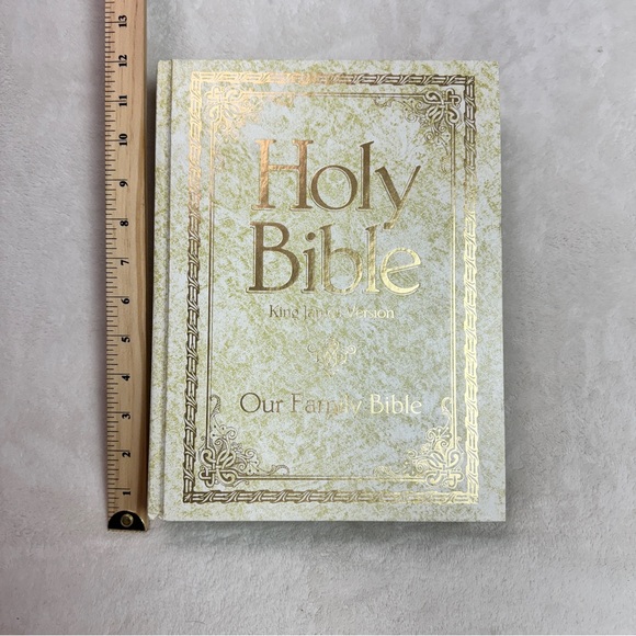 Vintage 1971 Holy Bible King James Our Family Bible Version Old and New Regency - Picture 8 of 14